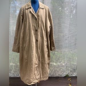 Vintage Wrangler khaki pleated button down cotton trench over coat